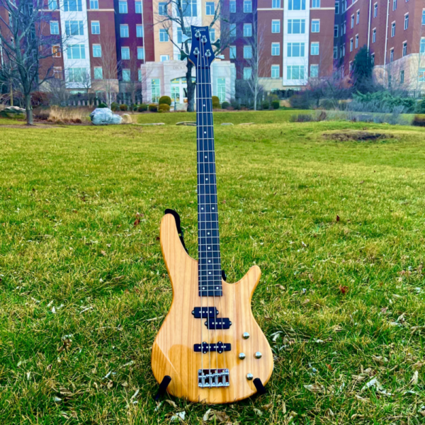 Bajo Glarry GIB de 4 cuerdas, pastillas SS de tamaño completo con amplificador de 20 W, madera de arce - Image 13