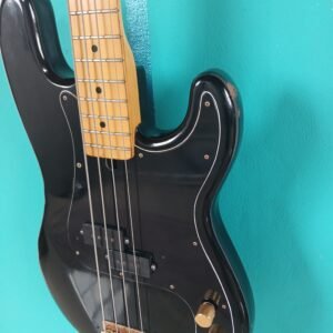 Bajo Eléctrico Memphis P-Bass Style - Negro Clásico con Mástil de Arce