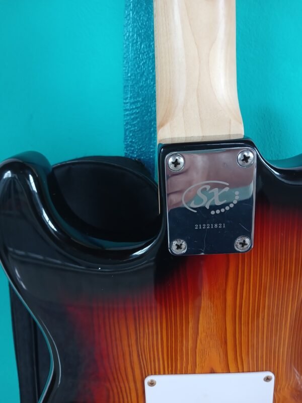 Guitarra Eléctrica SX SST Series (Estilo Stratocaster) - Sunburst Clásico - Image 2