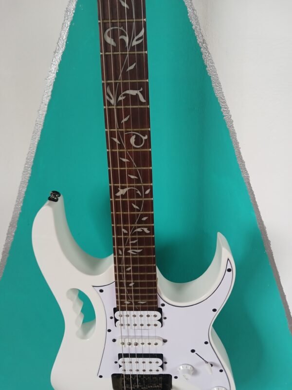 Guitarra Eléctrica Ibanez RG Series - Blanco Puro con Incrustaciones Florales - Image 8