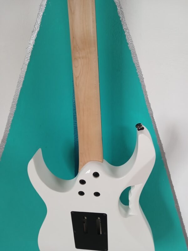 Guitarra Eléctrica Ibanez RG Series - Blanco Puro con Incrustaciones Florales - Image 2