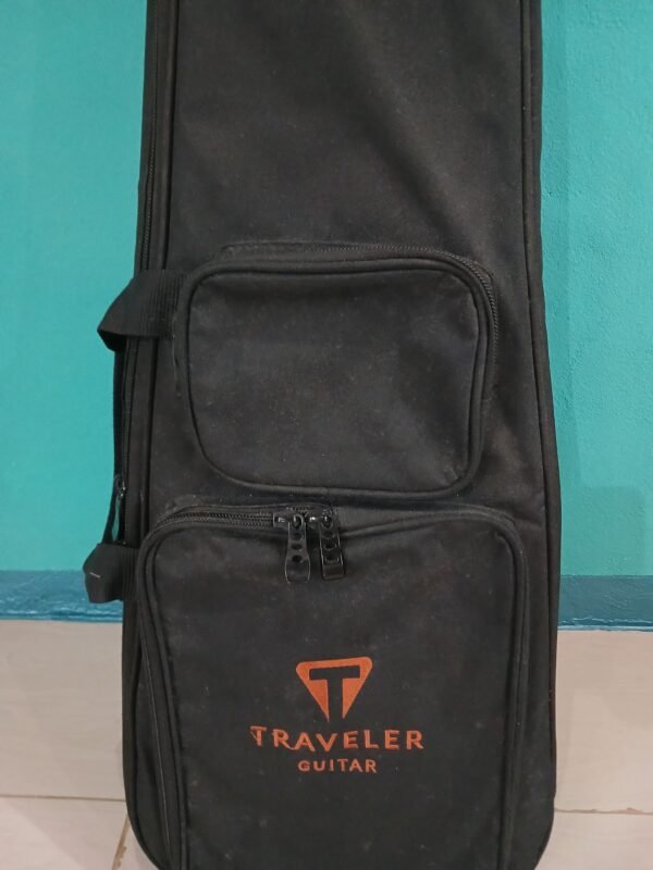 Bajo Eléctrico Traveler Guitar - Modelo Ultra-Light Bass (O similar) - Crema / Blanco Vintage - Image 19