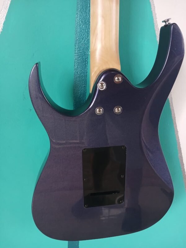 Guitarra eléctrica Ibanez Gio blue purple sparkle - Image 4