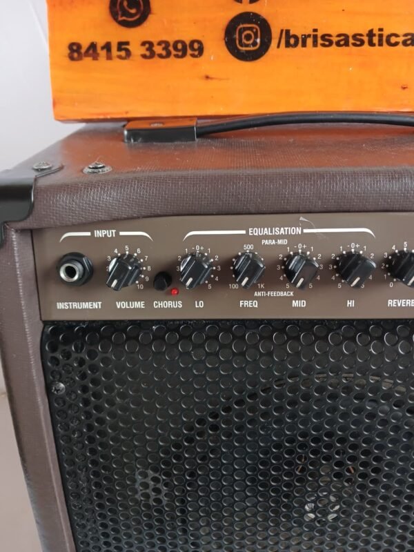 Amplificador acustico Laney LA20C efecto chorus y reverb. Iglesia, trova, teat Acoustic Guitar